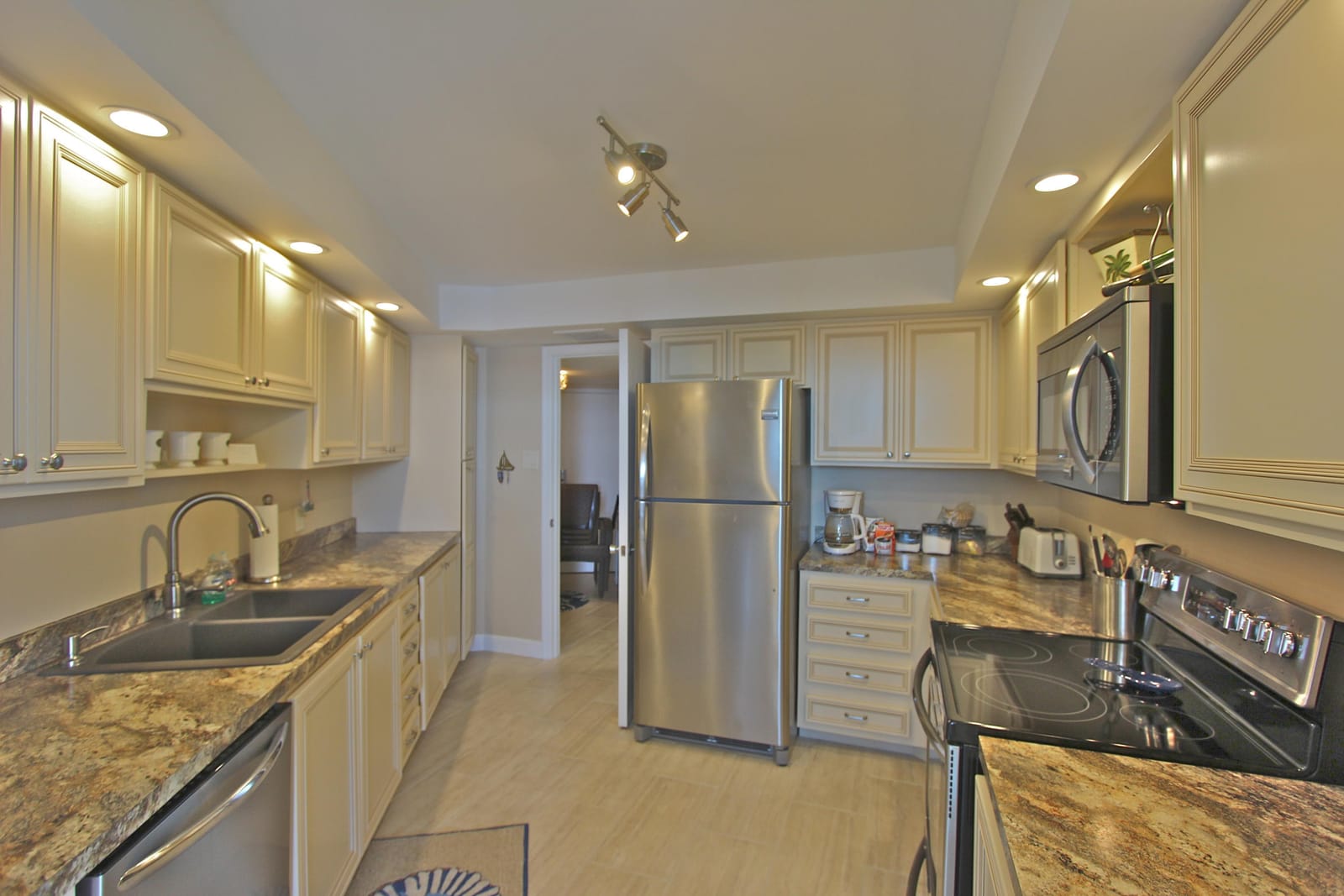 5420 N Ocean Avenue 1006, Singer Island, FL 33404 photo 22