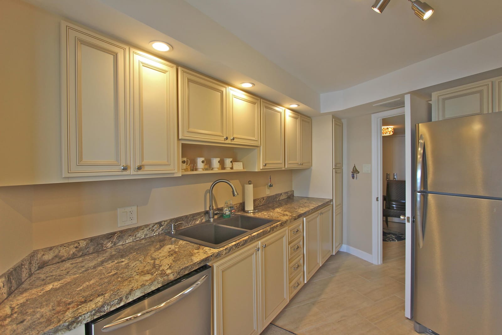 5420 N Ocean Avenue 1006, Singer Island, FL 33404 photo 23