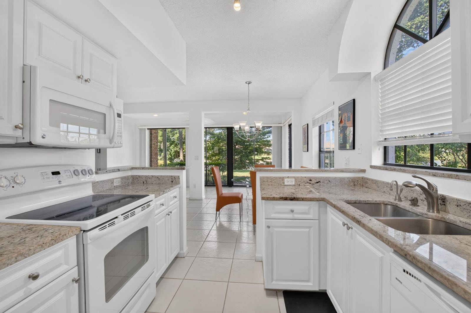8065 Aberdeen Drive 102, Boynton Beach, FL 33472 photo 15