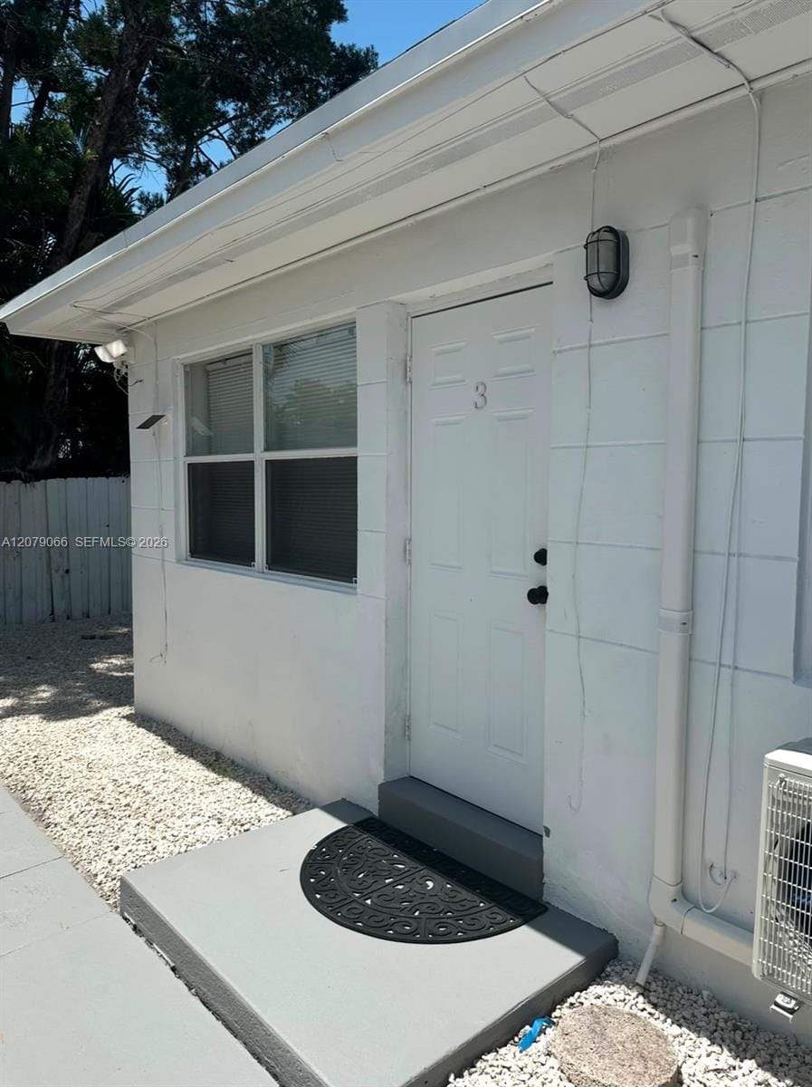 2024 NE 26th Street 3, Wilton Manors, FL 33305