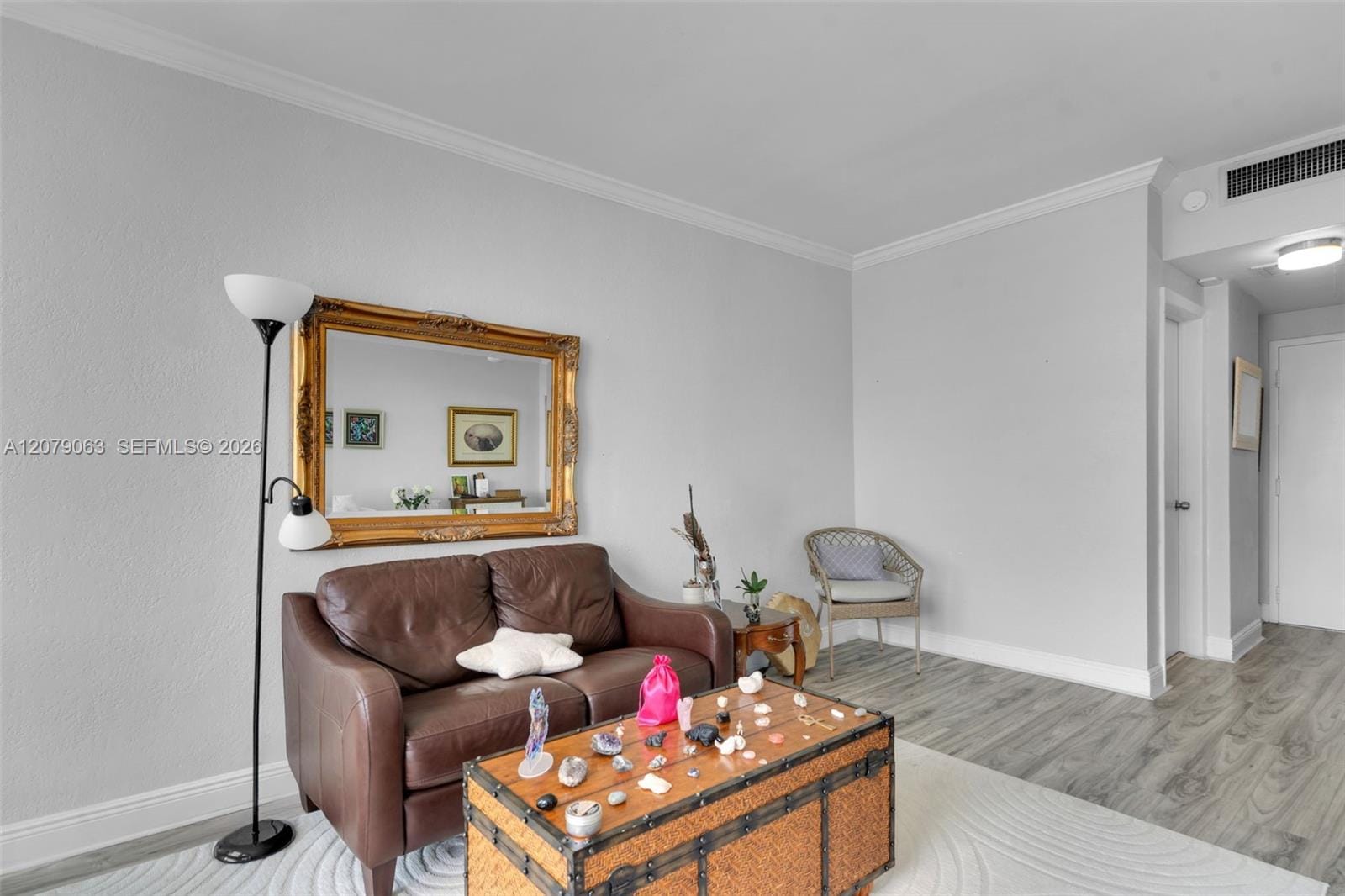 700 Biltmore Way 1017 — photo 10