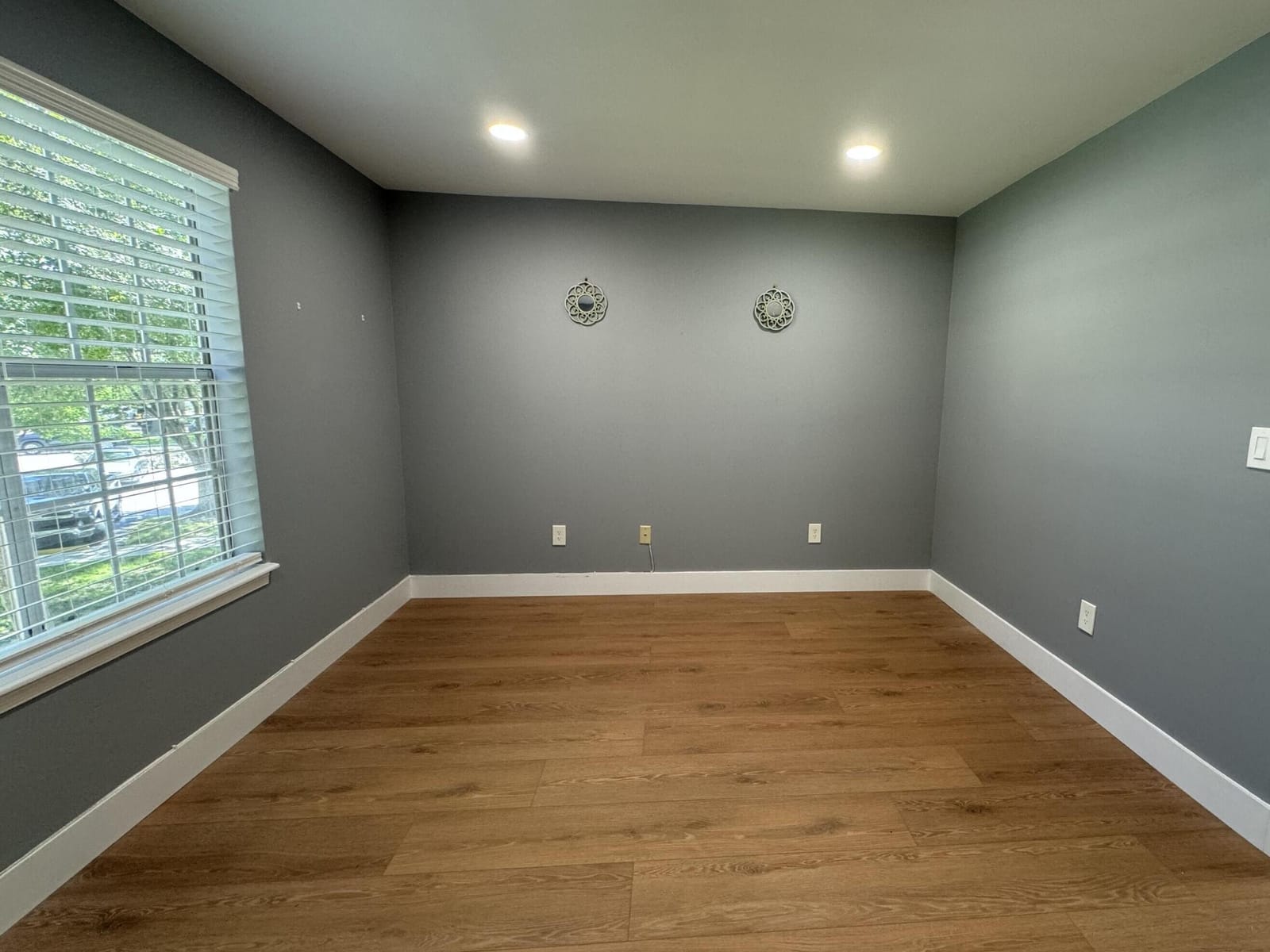 1011 Crystal Way — photo 8