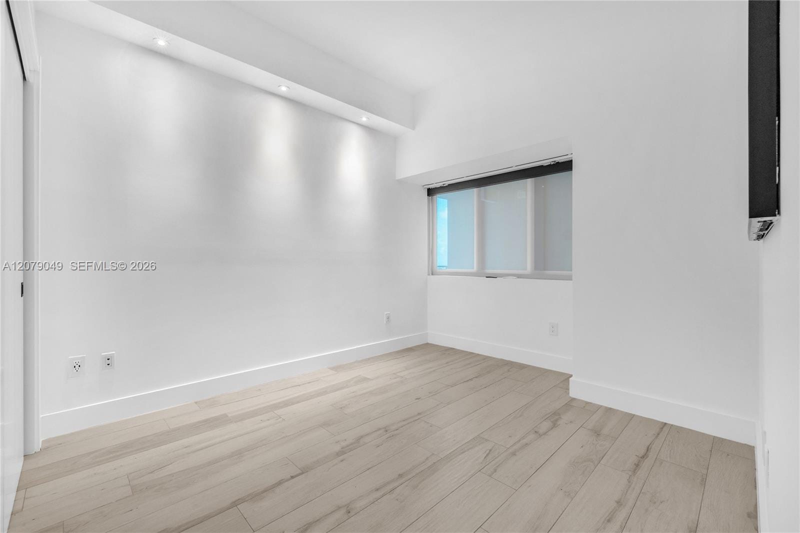 480 NE 31st Street 4706 — photo 5
