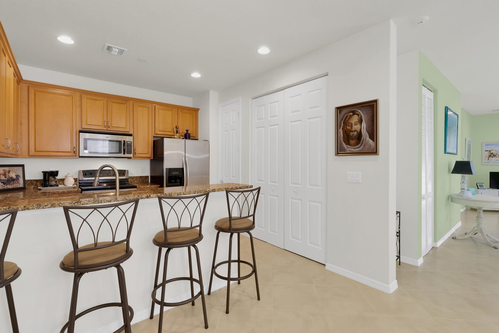 6380 OXFORD Circle 104D, Vero Beach, FL 32966 photo 13