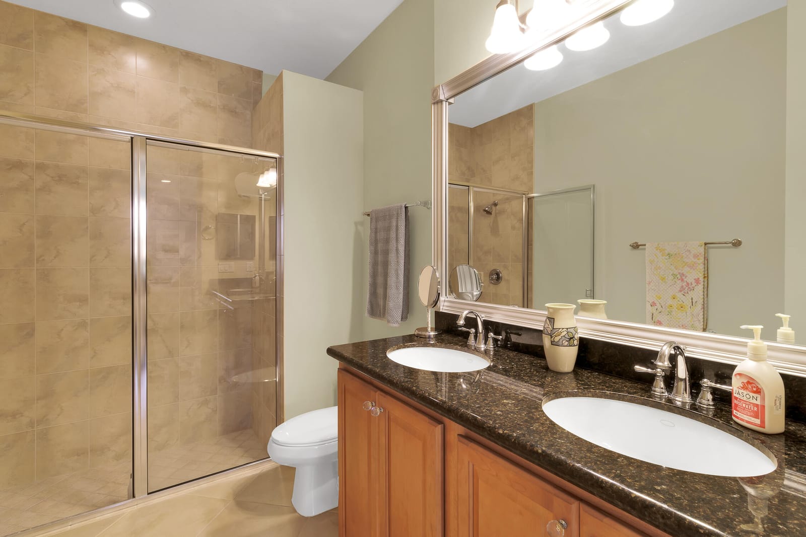 6380 OXFORD Circle 104D, Vero Beach, FL 32966 photo 16