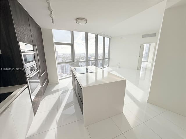 851 NE 1st Avenue 3202, Paramount Miami World, Miami, FL