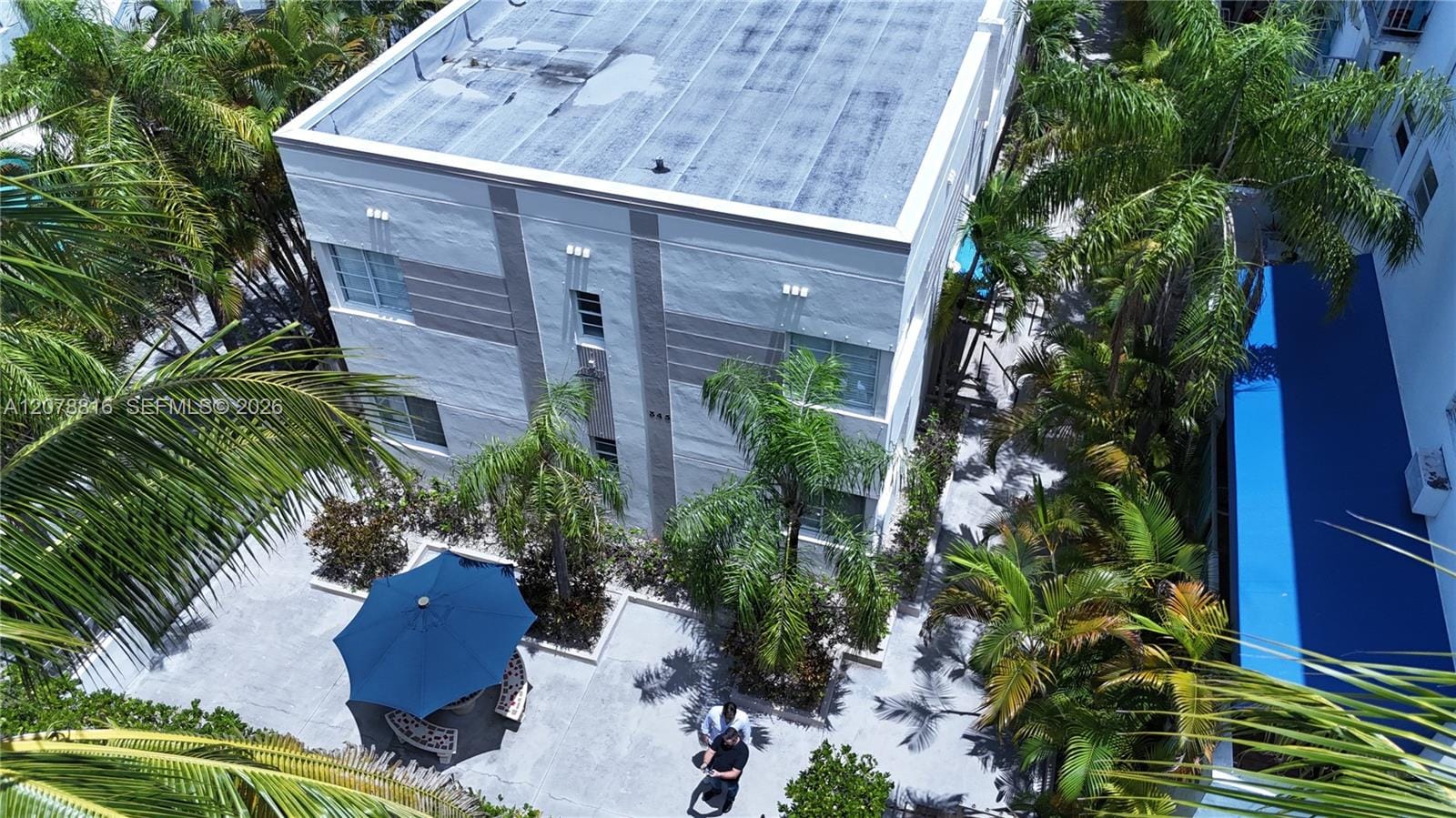 345 Collins Avenue 4 — photo 3