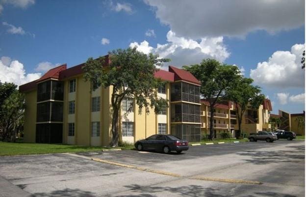 3490 FOXCROFT Road B317, Miramar, FL 33025