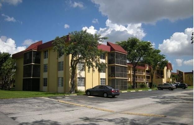 3490 FOXCROFT Road B317, Miramar, FL 33025