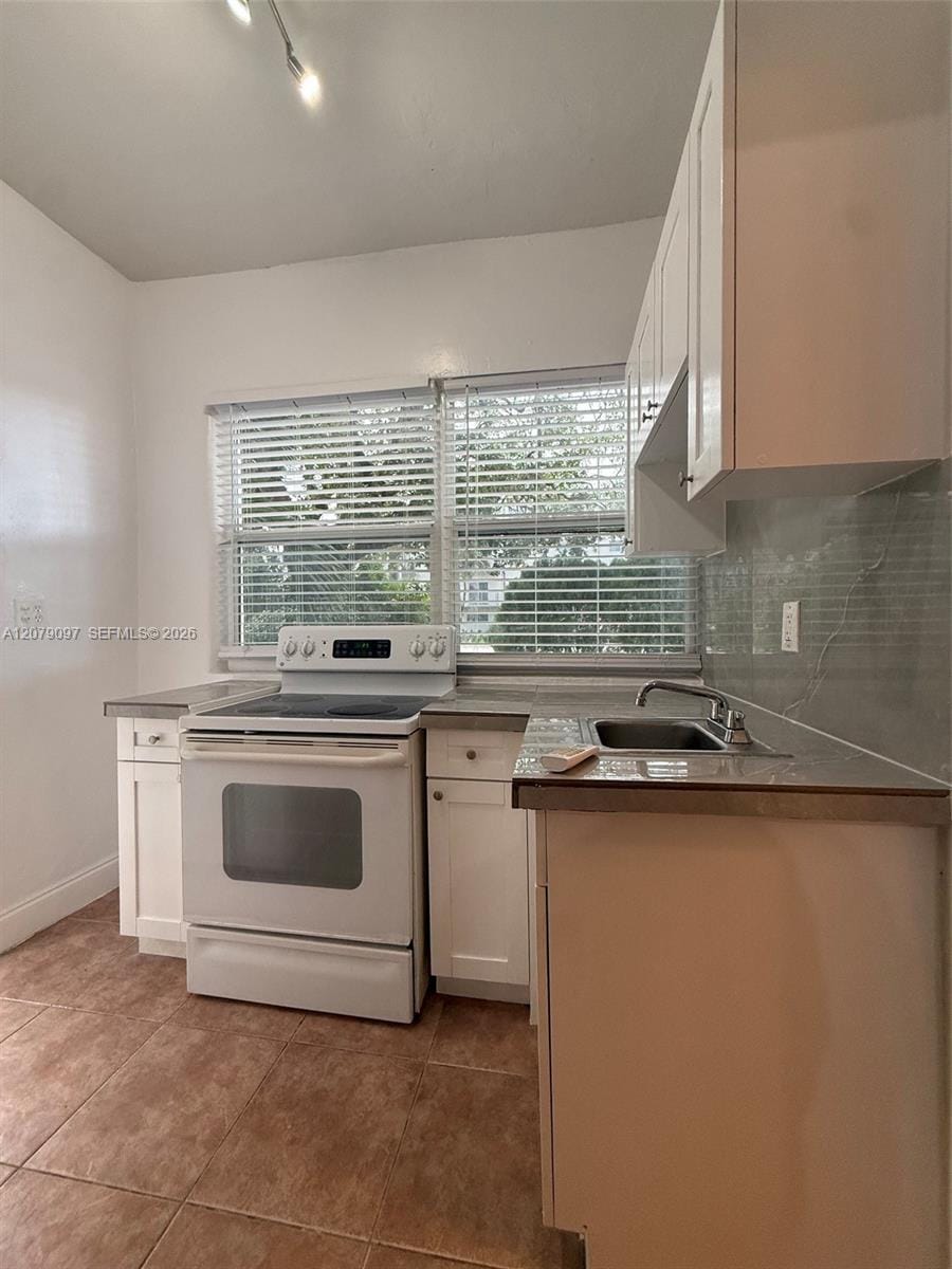 12906 NE 6th Avenue 2 — photo 6