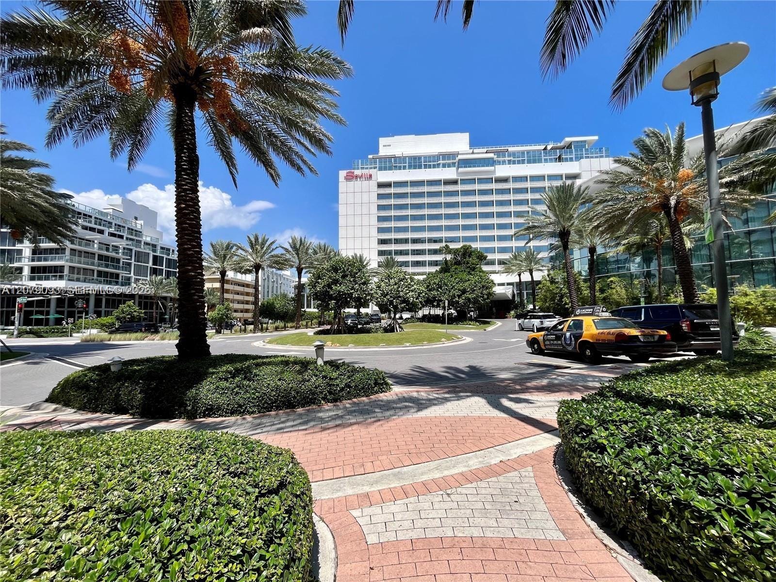 2899 Collins Avenue 544 — photo 4