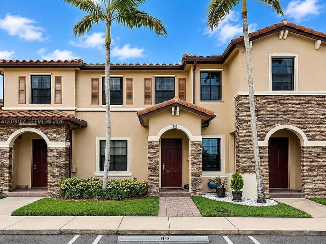755 SE 32nd Terrace 755, Homestead, FL 33033
