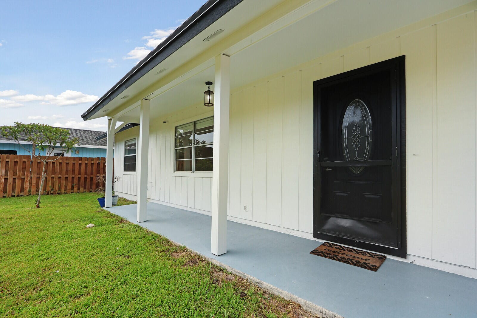 8340 SE CAMELLIA Drive — photo 2