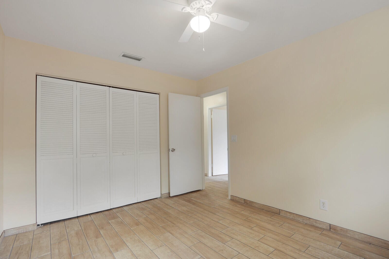 8340 SE CAMELLIA Drive, Hobe Sound, FL 33455 photo 18