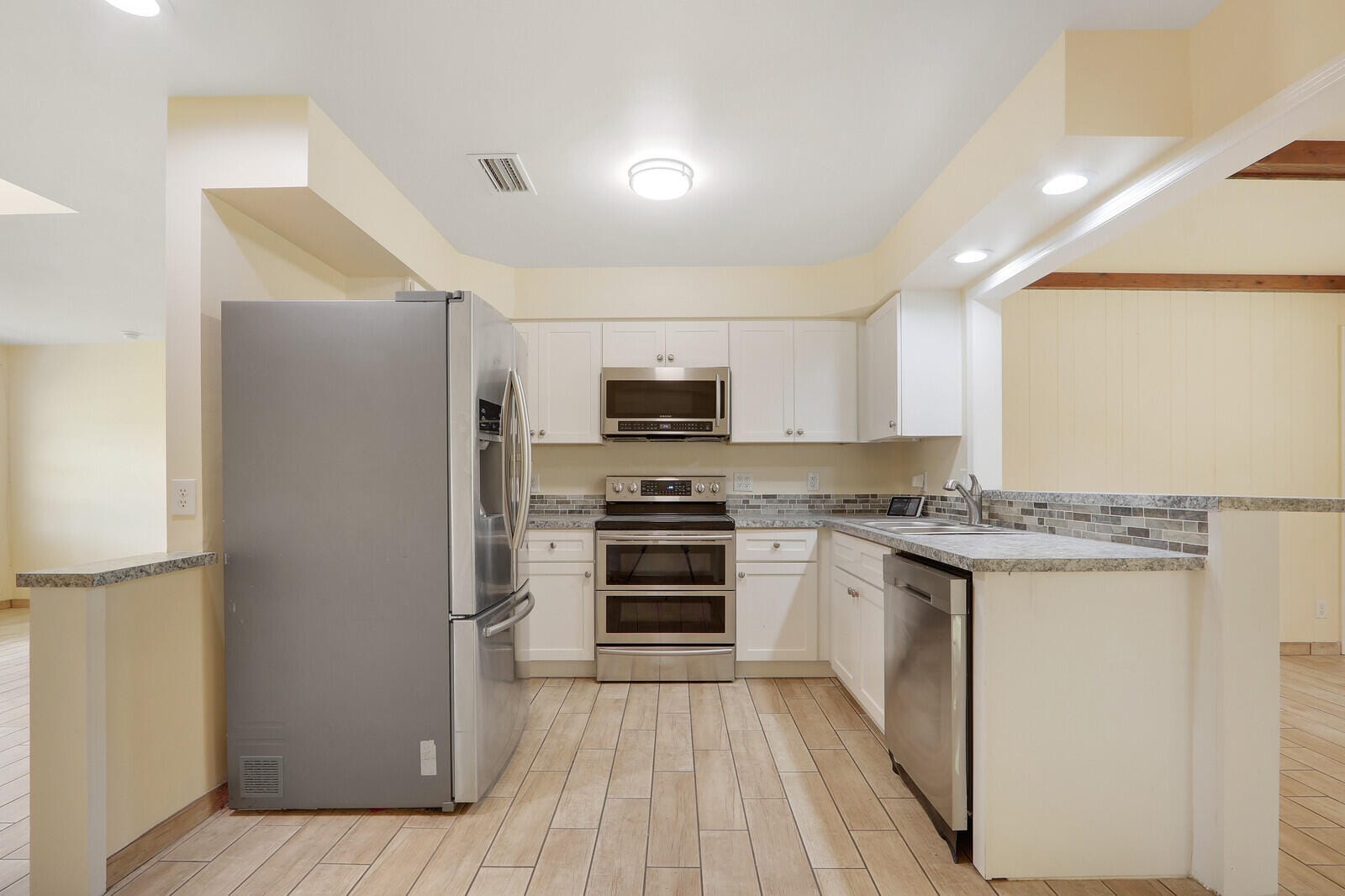 8340 SE CAMELLIA Drive — photo 9
