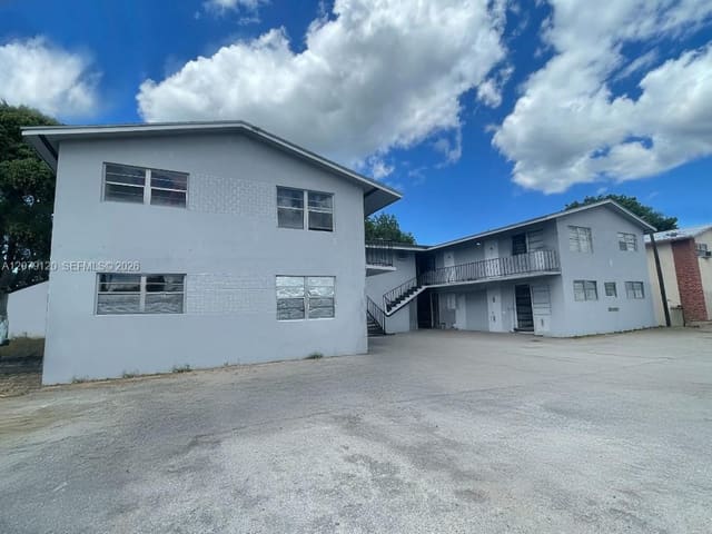 332 SW 3rd Street 9, Belle Glade, FL 33430