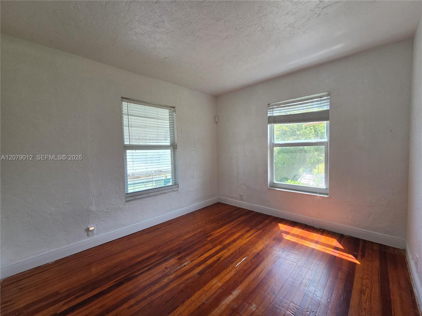 708 NE 4th Street 2 — photo 10