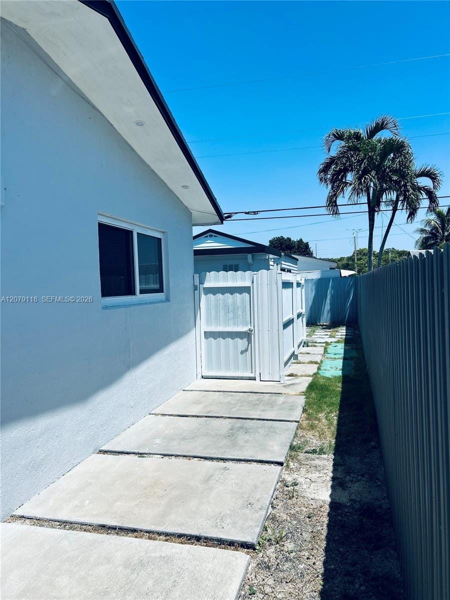 11925 SW 185th Terrace — photo 4