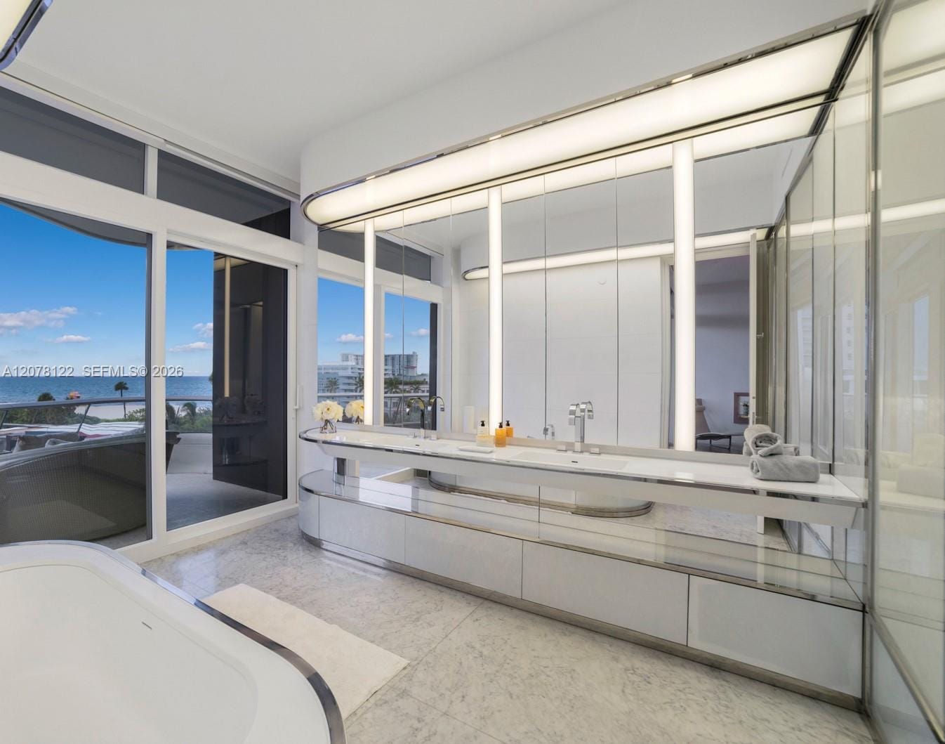 3315 Collins Avenue 4C — photo 11