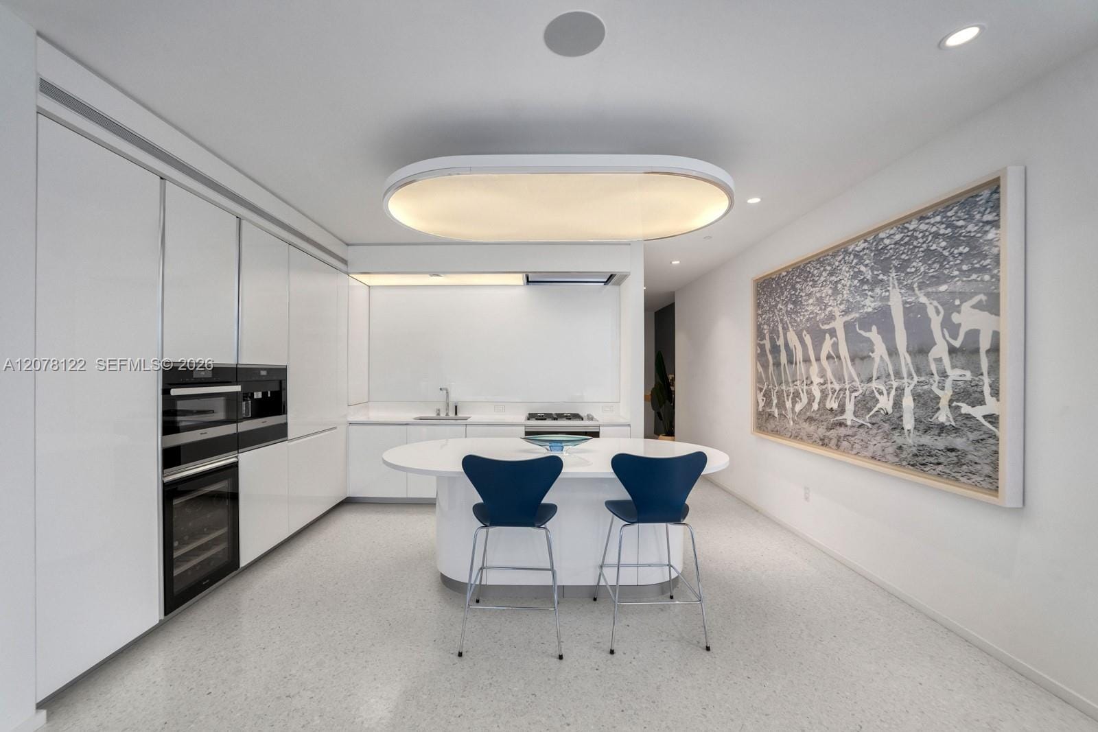 3315 Collins Avenue 4C — photo 3
