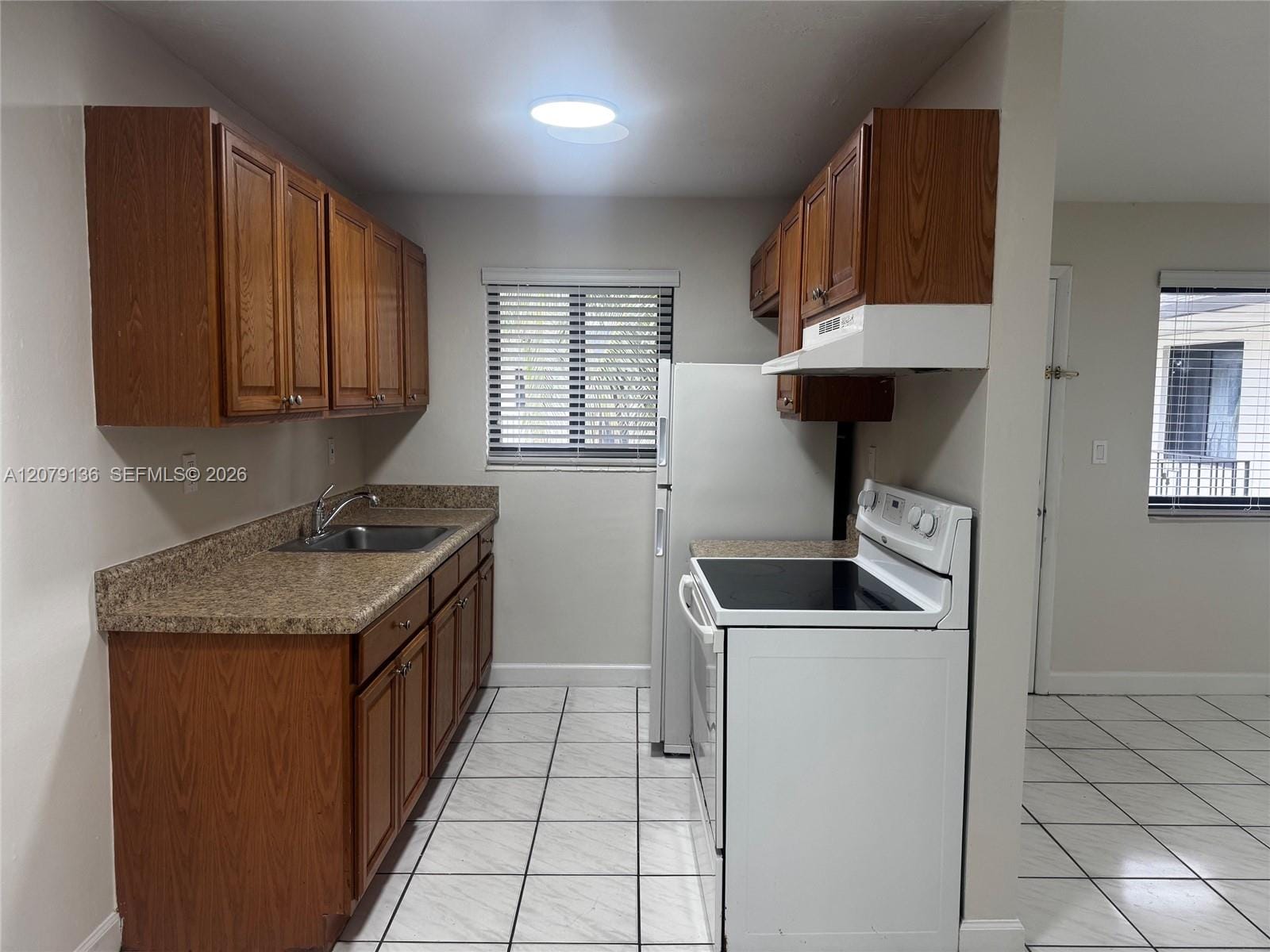 1310 W 29th Street 39, Hialeah, FL 33012 photo 8