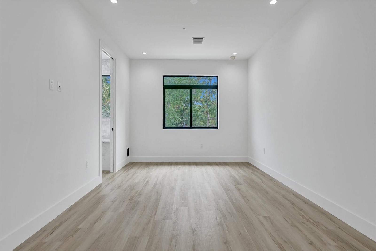 606 SW 7TH Avenue, Fort Lauderdale, FL 33315 photo 24