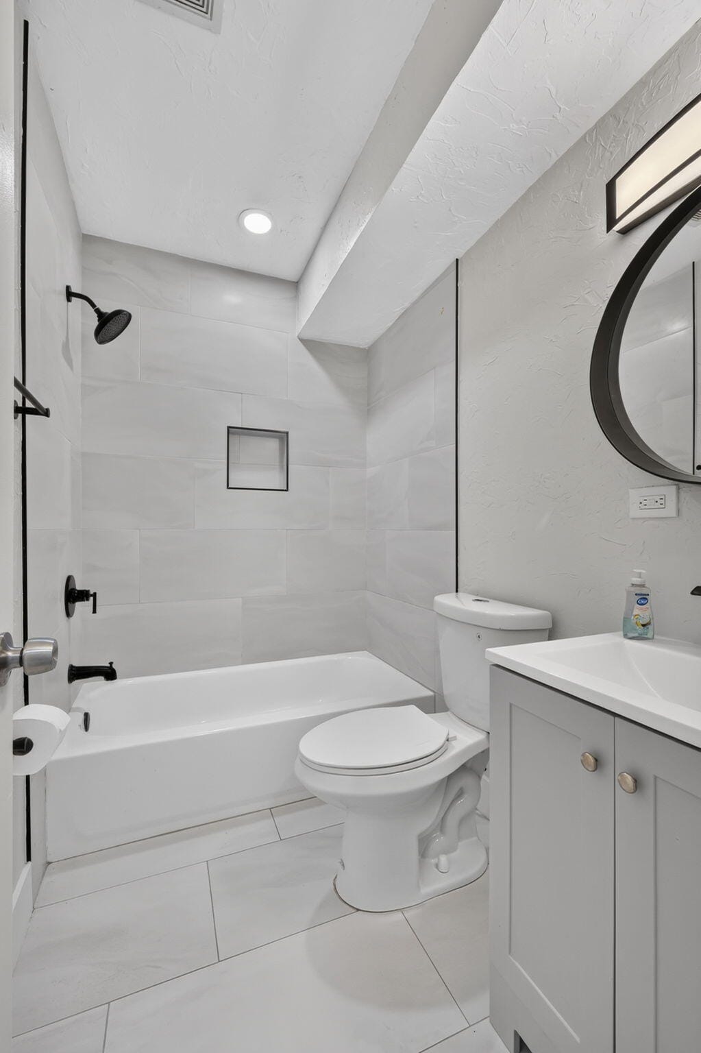 840 Bradley Street, West Palm Beach, FL 33405 photo 8