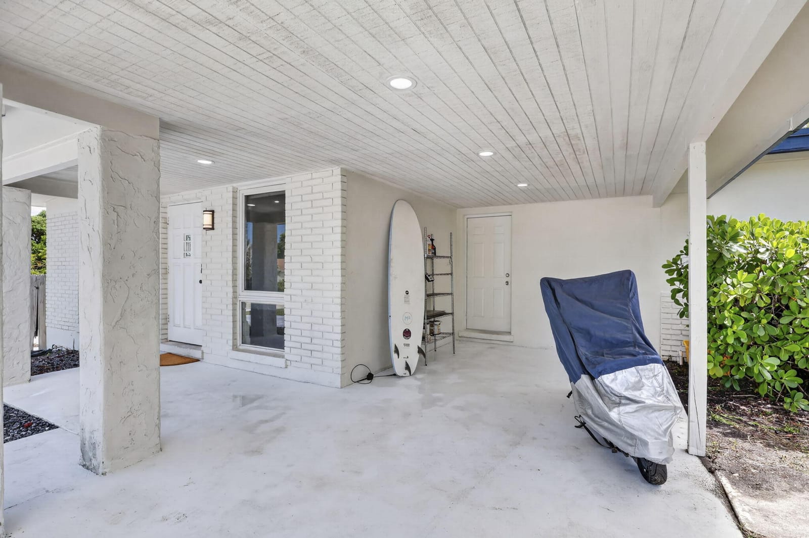 840 Bradley Street, West Palm Beach, FL 33405 photo 3
