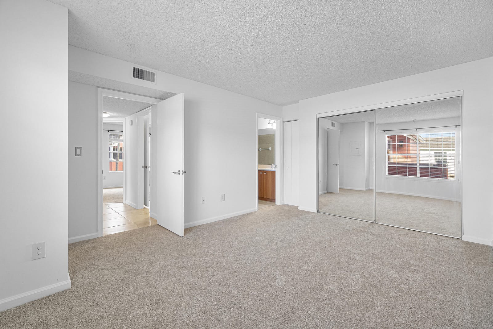1345 CRYSTAL Way B — photo 8