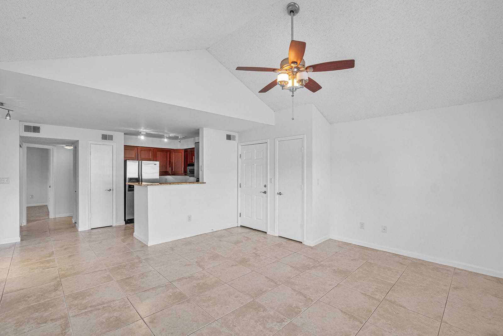 1345 CRYSTAL Way B — photo 4