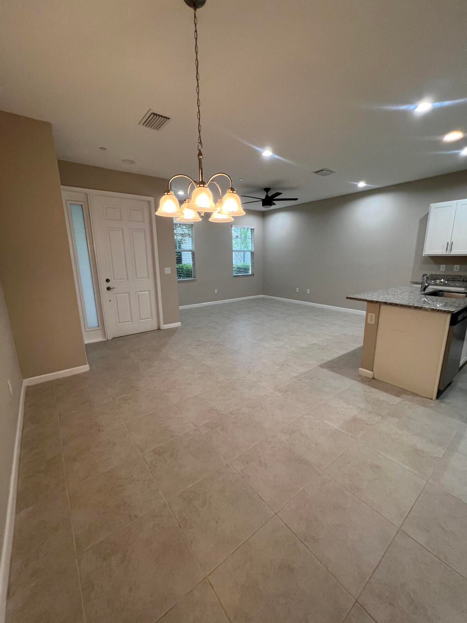 14404 EMERALD PLACE Way 14404 — photo 2
