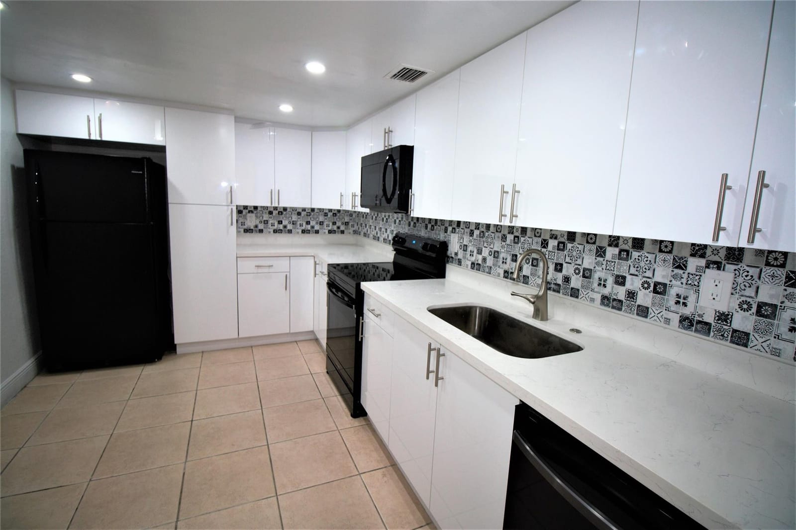 7000 NW 186TH Street 4-217 — photo 10