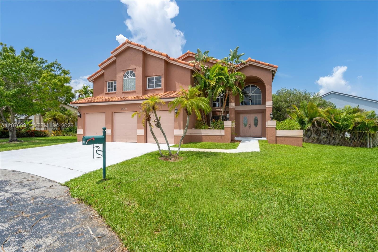 950 NW 197th Terrace, Pembroke Pines, FL 33029