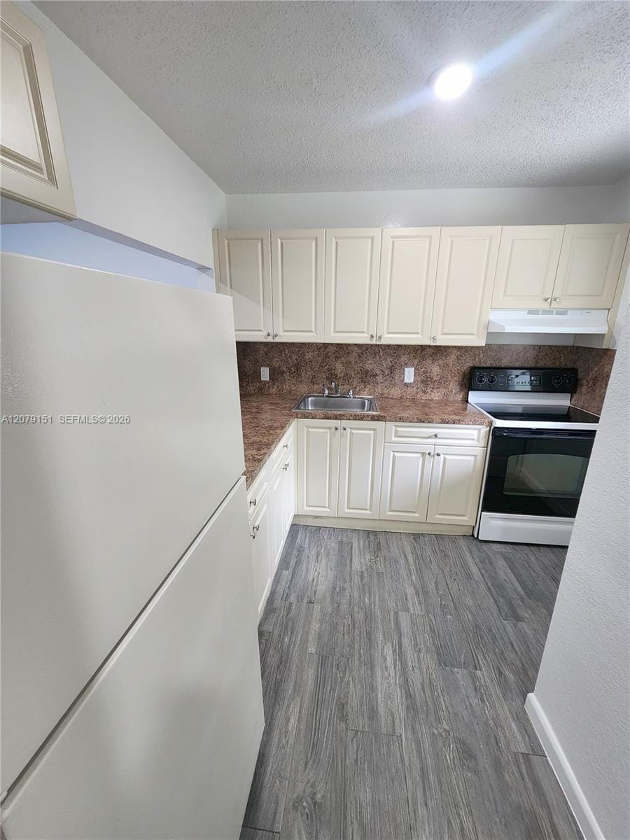 10900 SW 196th Street 104 — photo 10