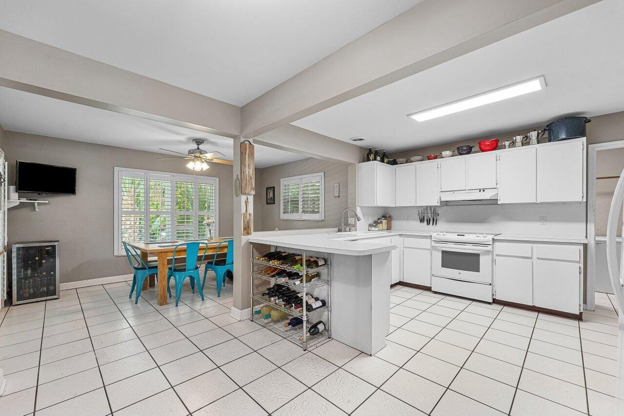 612 NW 7th Court — photo 8