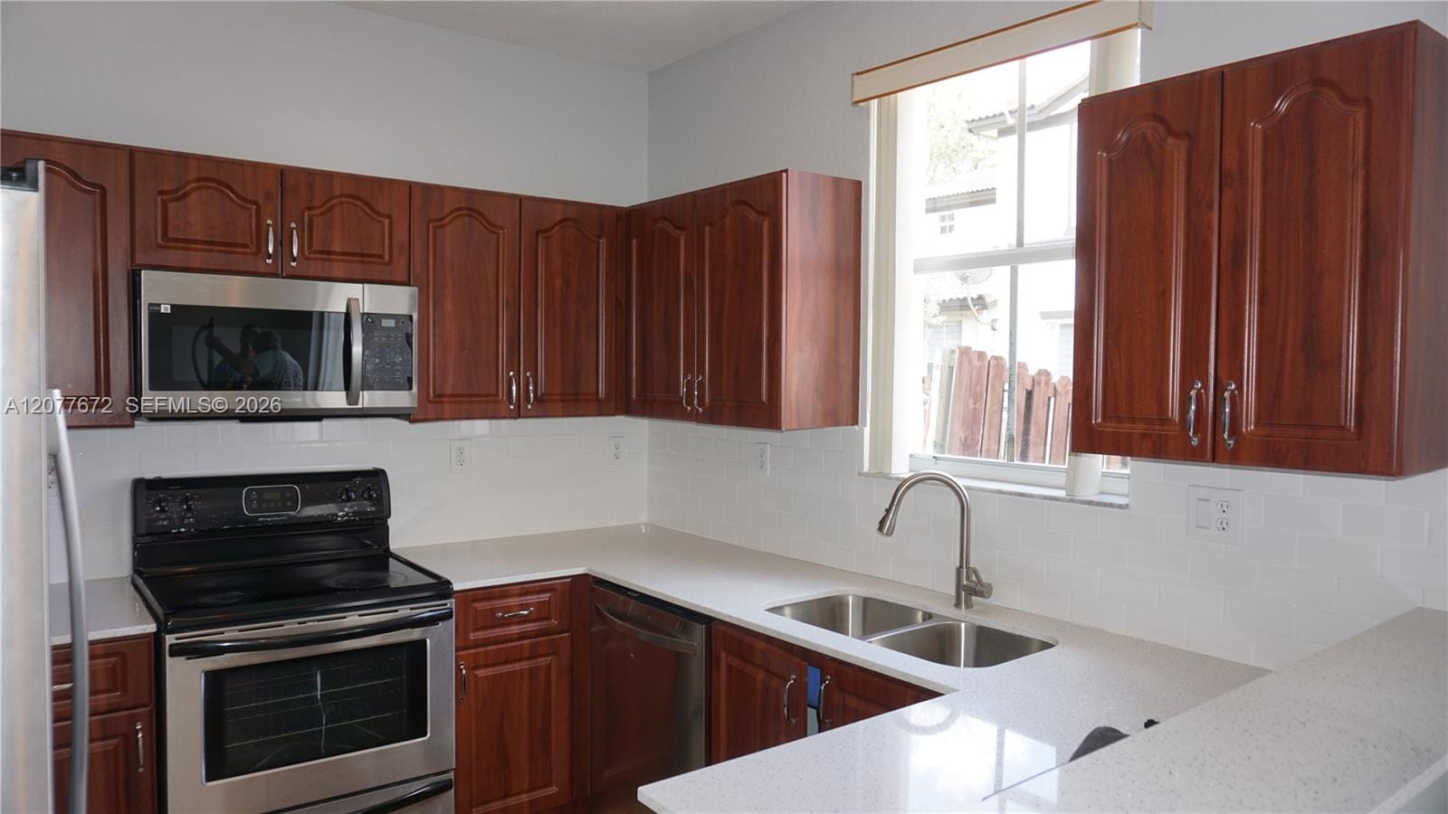 7616 NW 114th Path, Doral, FL 33178 photo 8