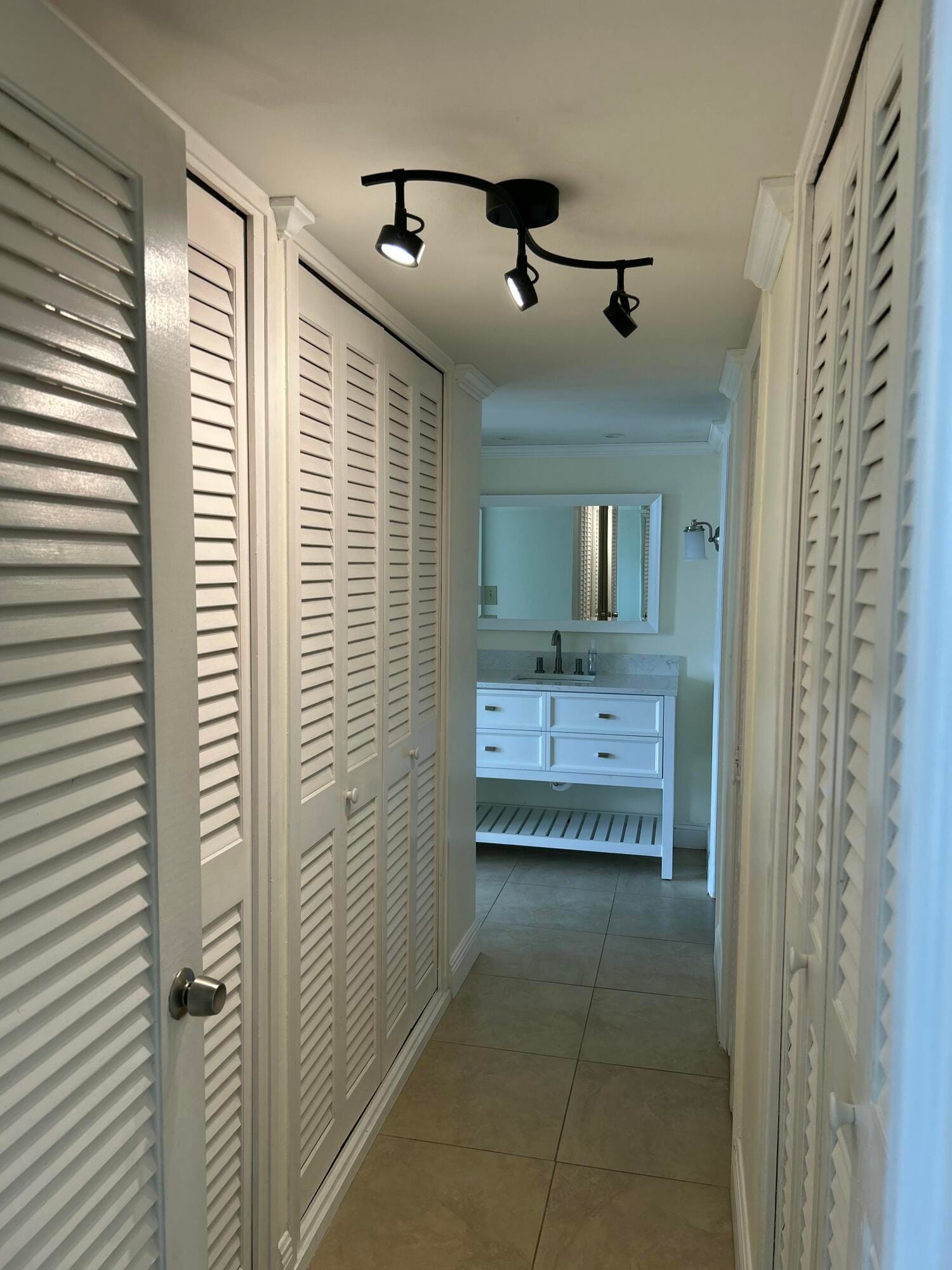 305 N POMPANO BEACH Boulevard 205, Pompano Beach, FL 33062 photo 9