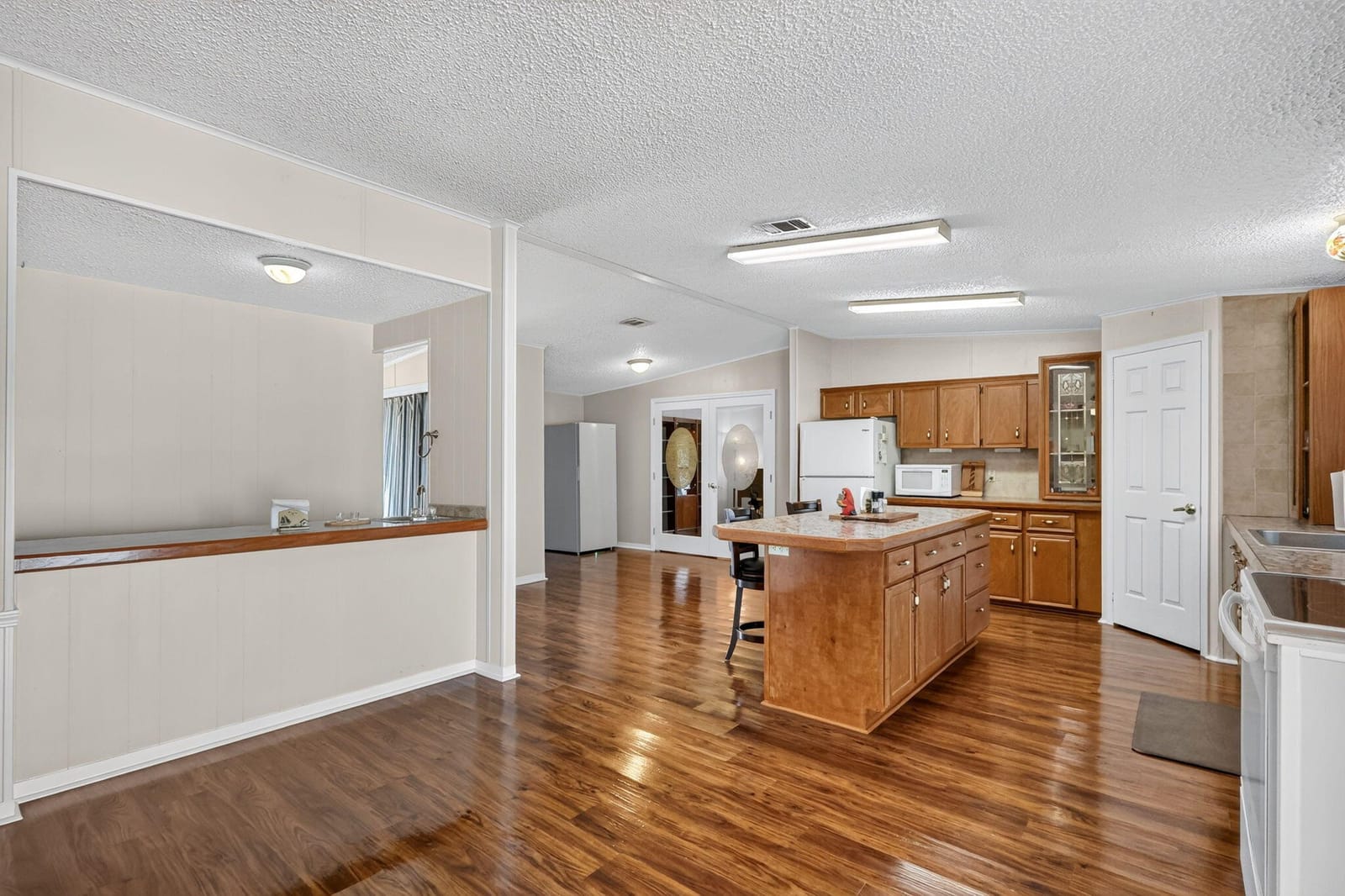 23 Mediterranean Boulevard W — photo 12