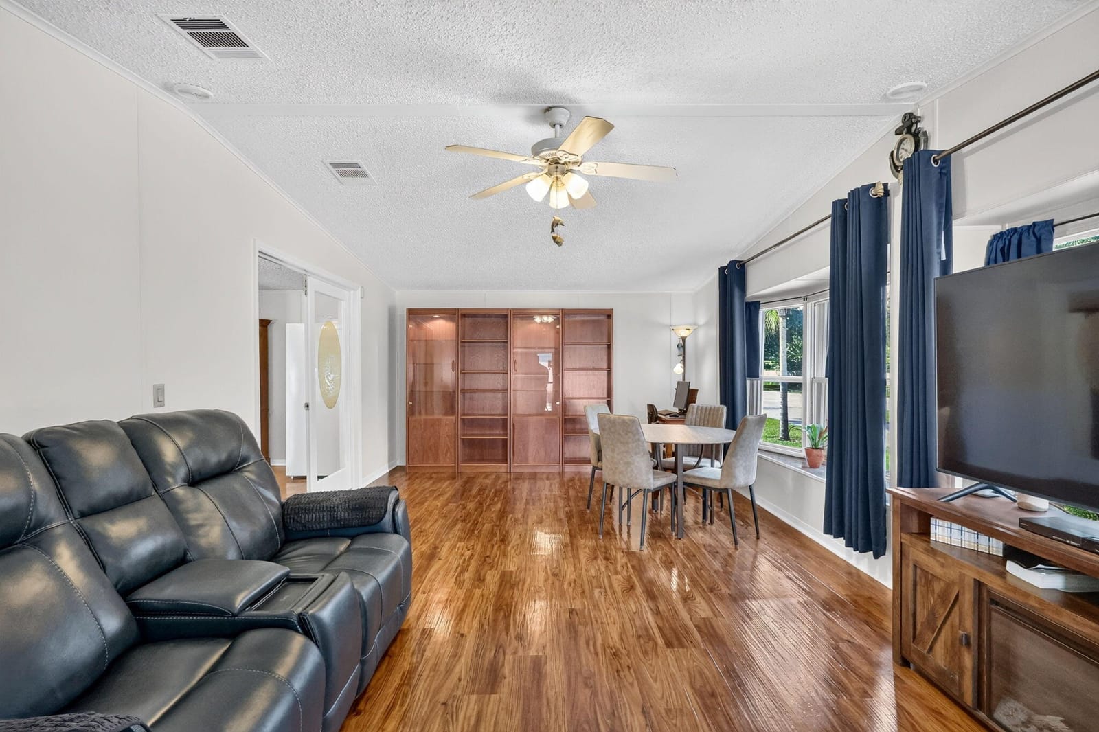23 Mediterranean Boulevard W — photo 7