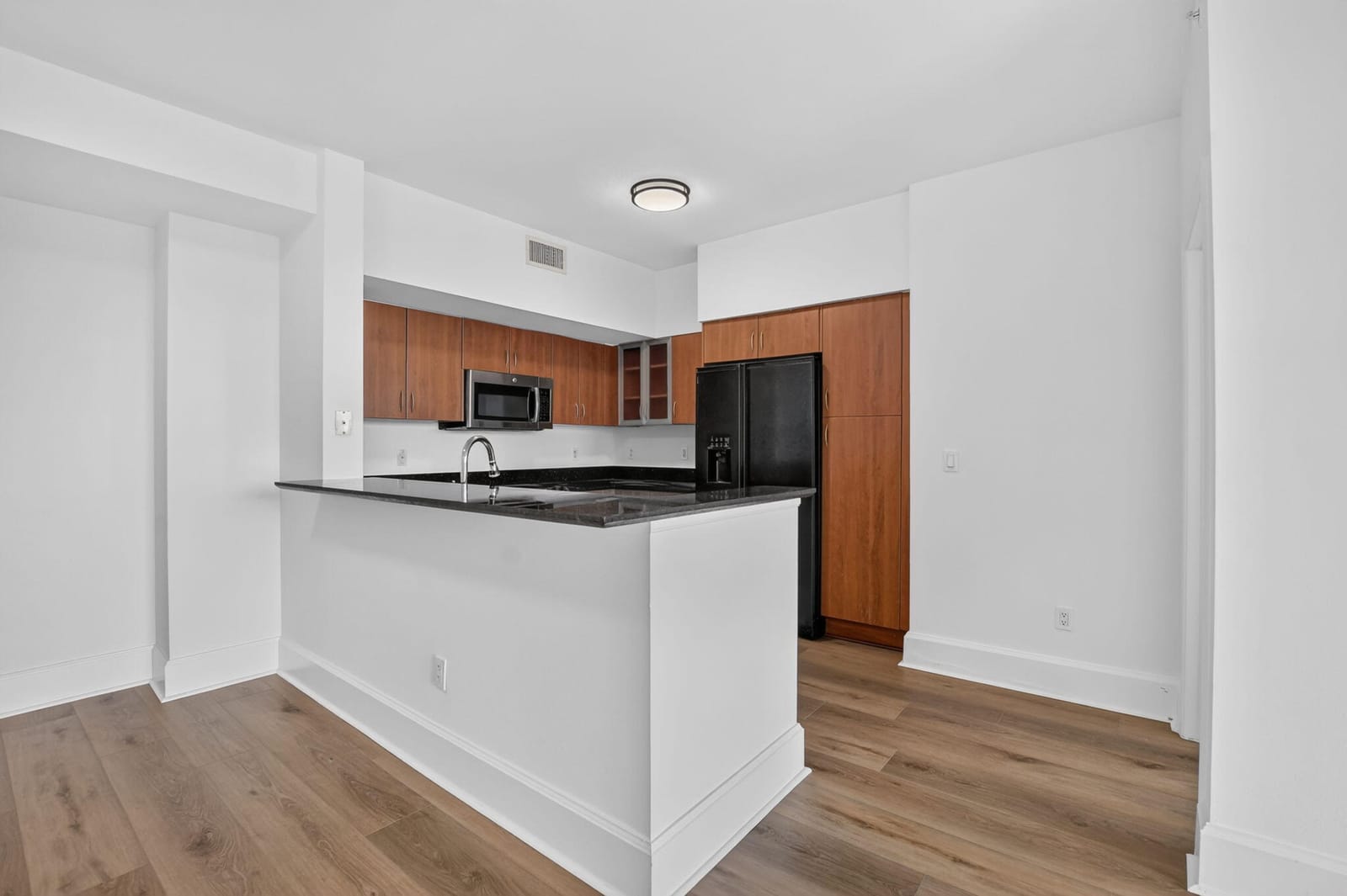233 S FEDERAL Highway 623 — photo 5