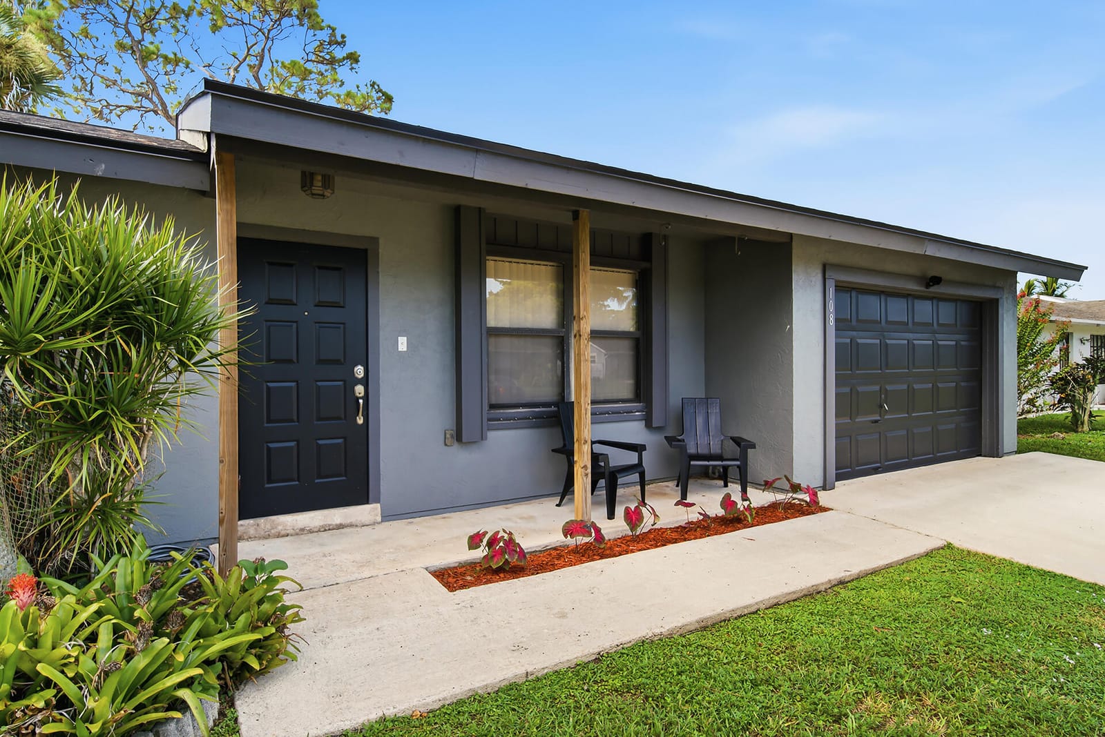 108 SANTA MONICA Avenue — photo 6