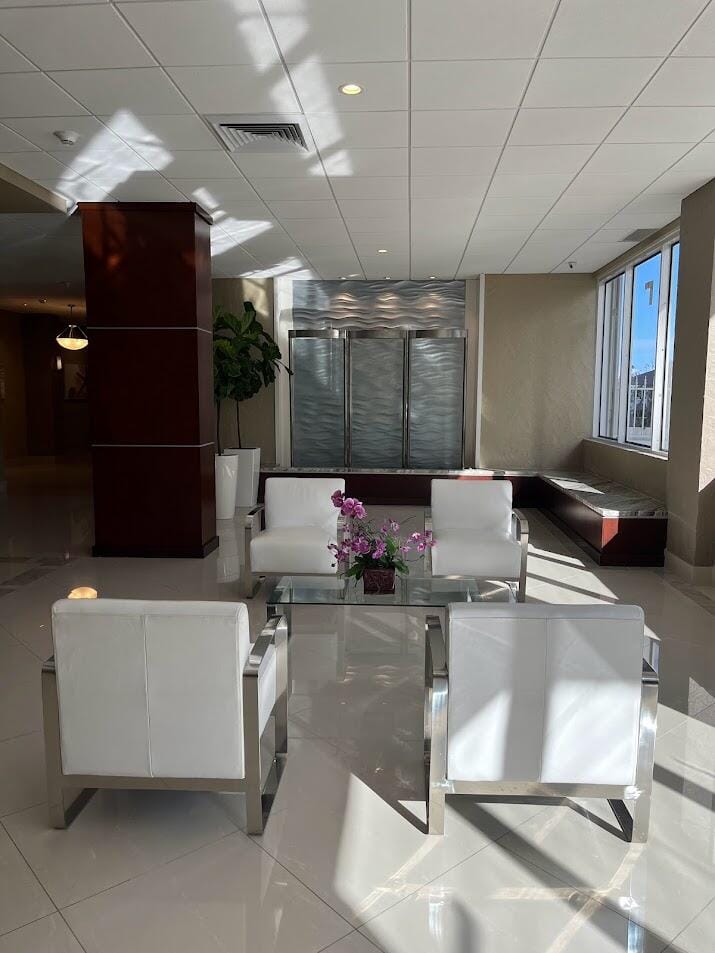 4250 Galt Ocean Drive 10k — photo 11