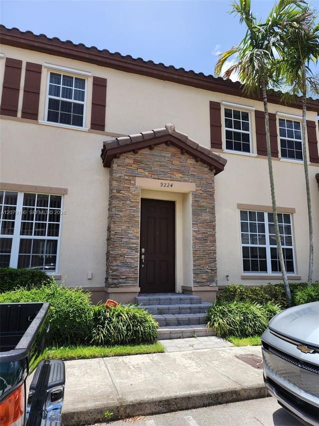 9224 SW 170th Place, Kendall Commons Residenti, Miami, FL