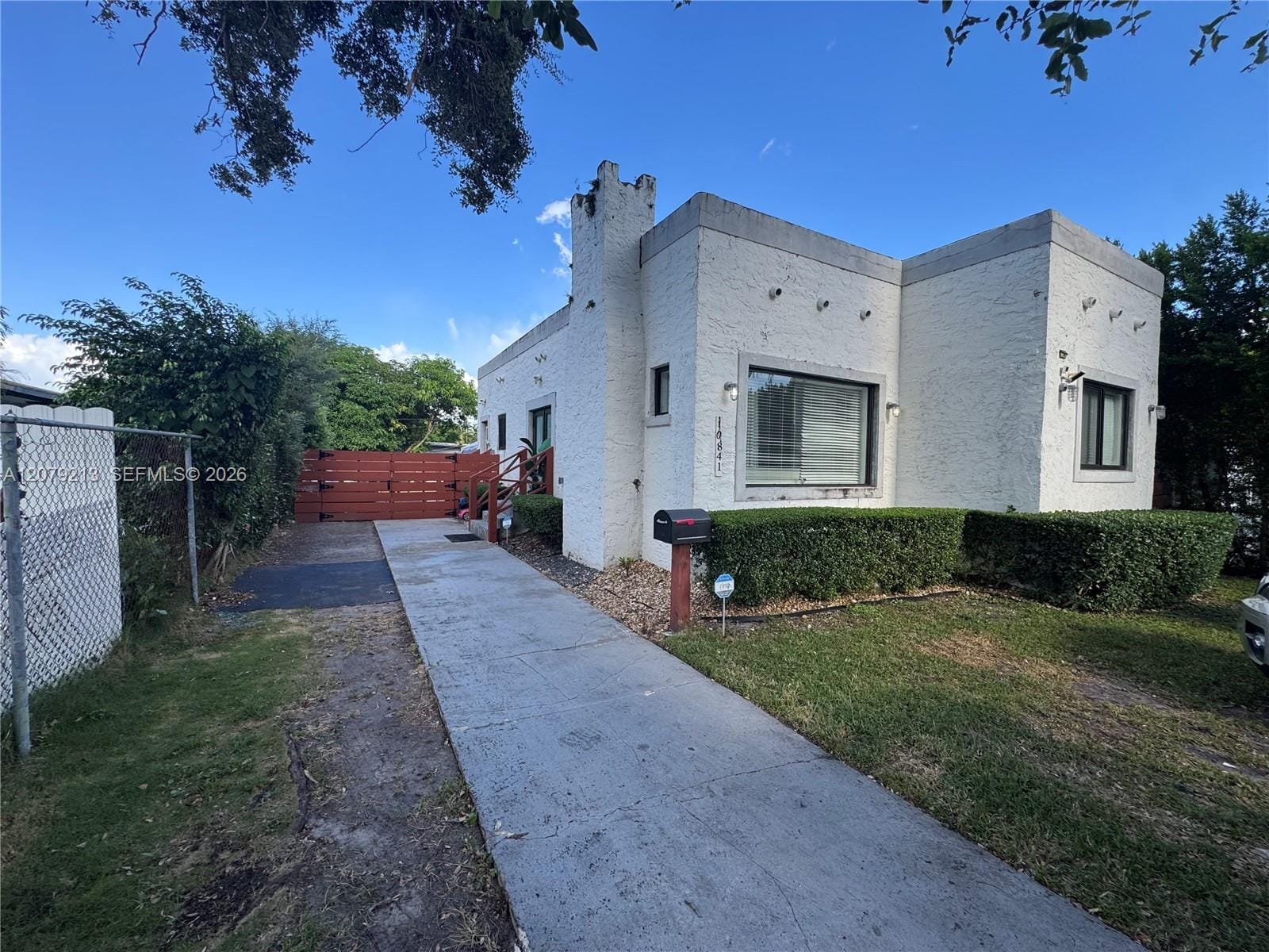 10841 NE 2nd Place, Miami, FL 33161