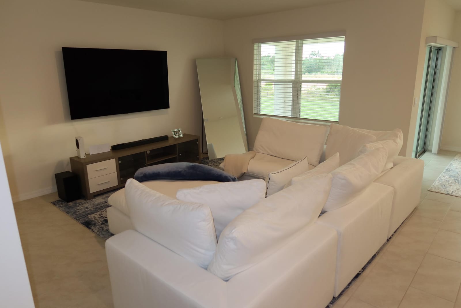 6840 COCONUT GROVE Drive — photo 2