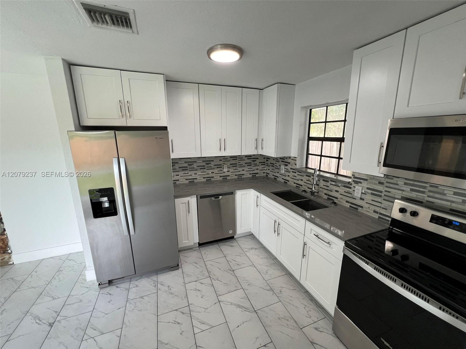 4421 NW 33rd Street — photo 9