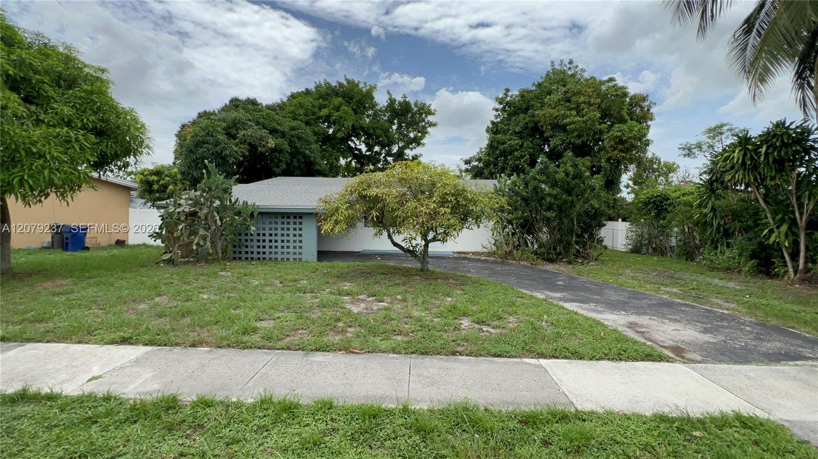 4421 NW 33rd Street, Lauderdale Lakes, FL 33319