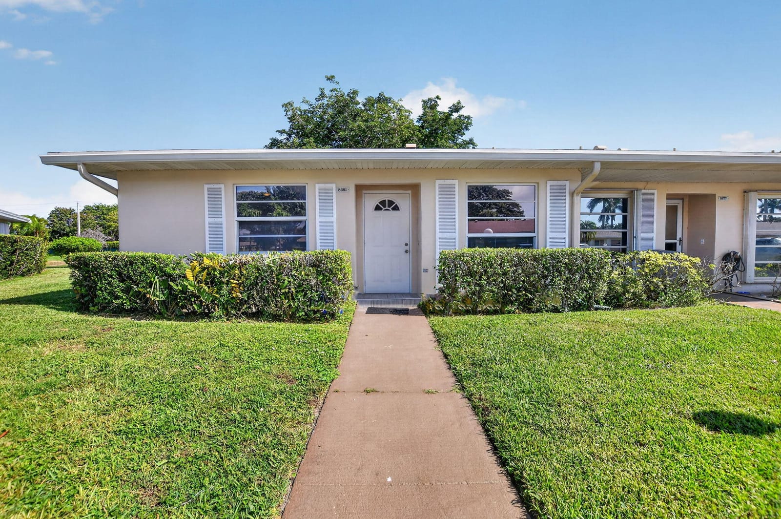 8681 BOCA Drive 20, Boca Raton, FL 33433