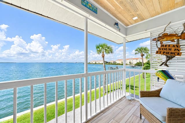 1177 Bayshore Drive 207, Fort Pierce, FL 34949