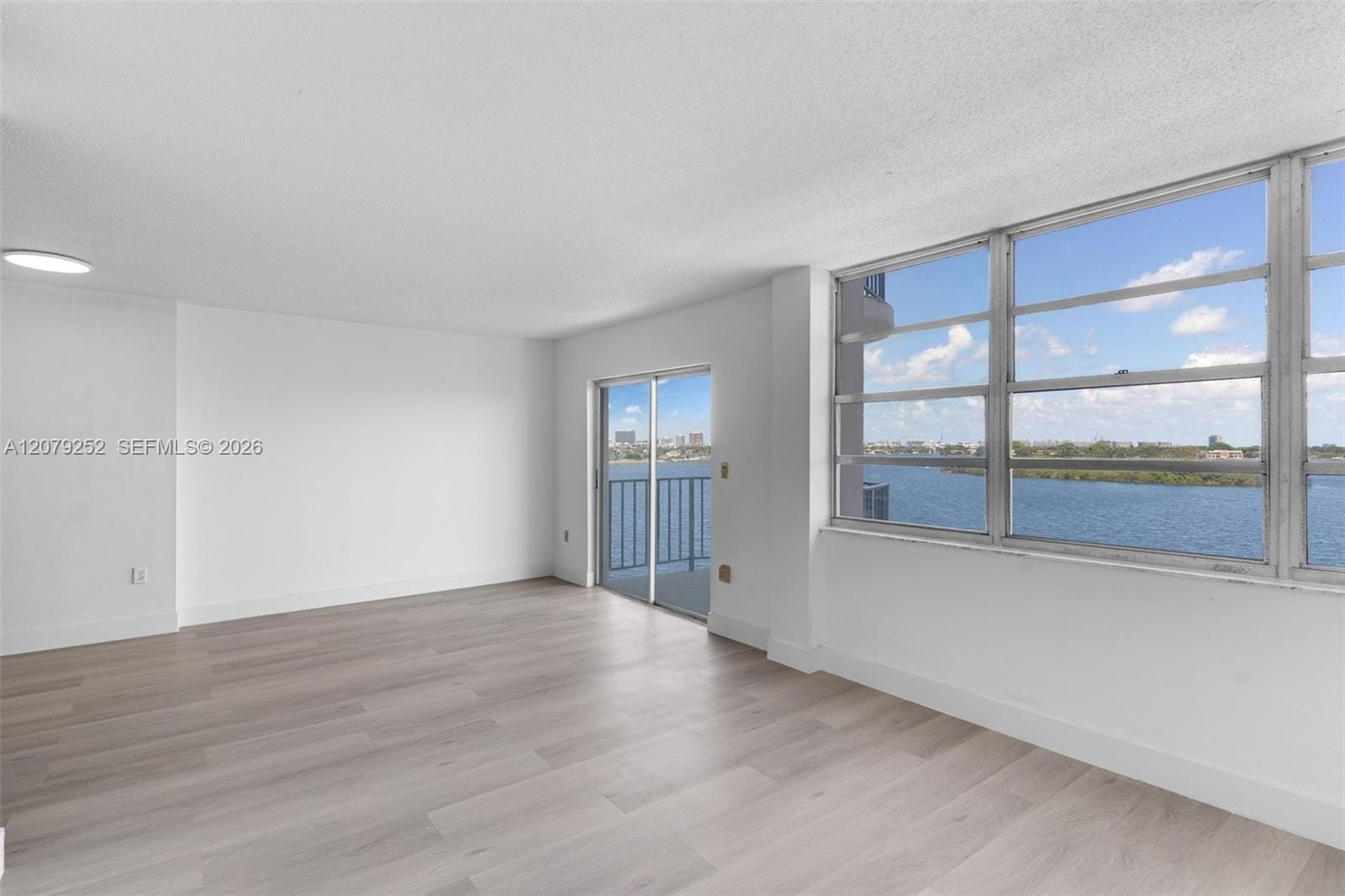11930 N Bayshore Drive 704, North Miami, FL 33181 photo 20
